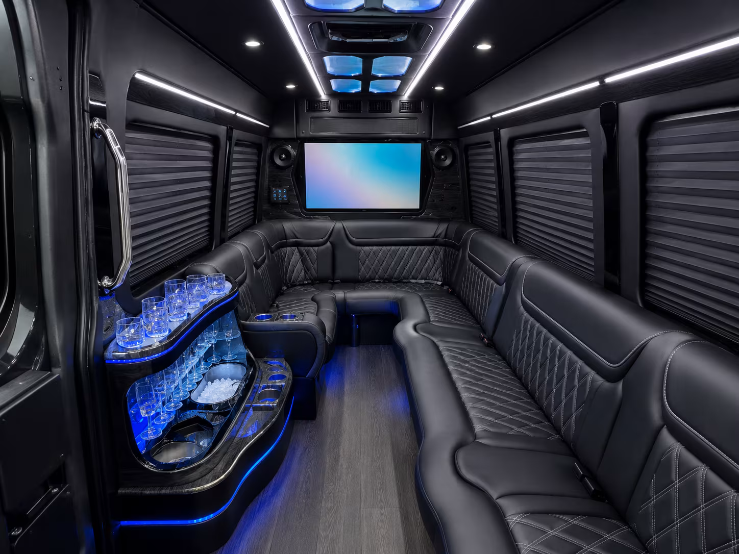 killeencharterbusservices com makes it easy to handle airport transfers to and from grk and aus